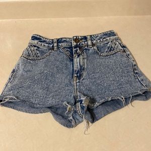 Womens denim mom short/cut off shorts